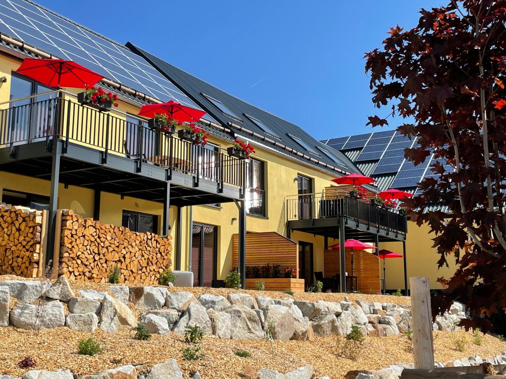 Chalet-Ferienwohnung Schlossblick, 51 Qm, Wellness/Fitness/Sauna - Bergroedelhof Feilitzsch Dış mekan fotoğraf